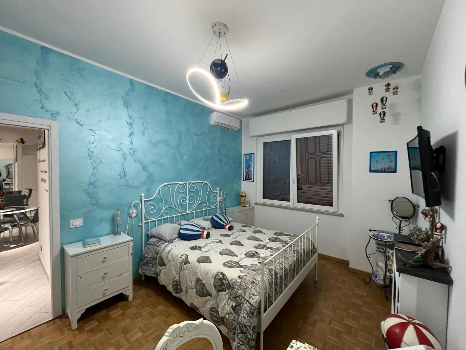 Casa di Amos — 13