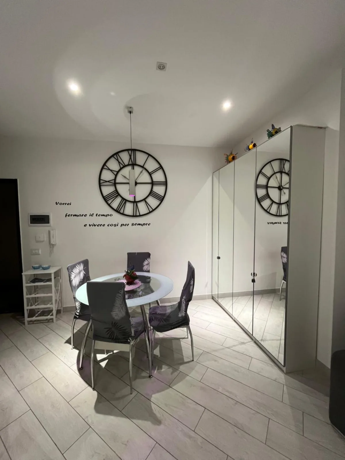 Casa di Amos — 12